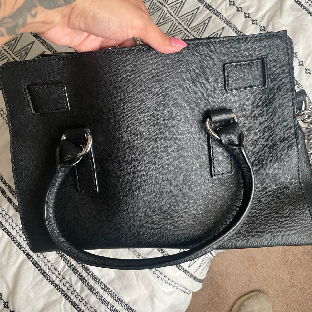 Used - Picture 3 of 4